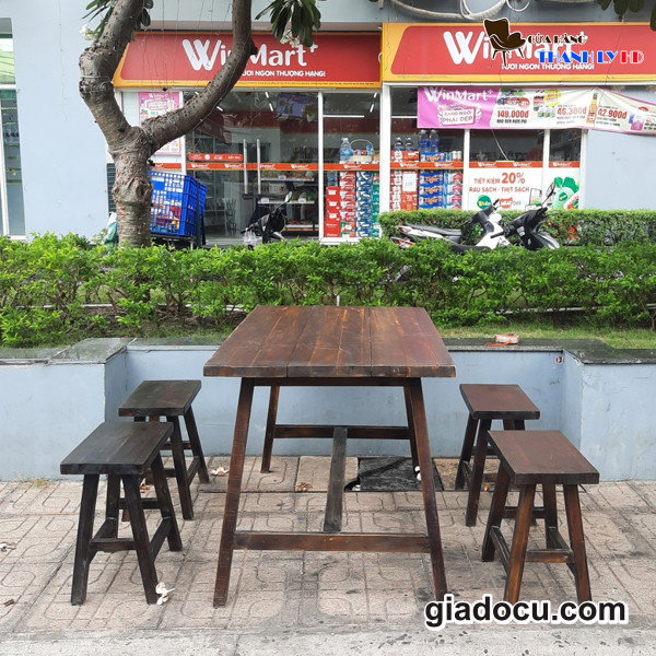 bàn ghế quán ăn