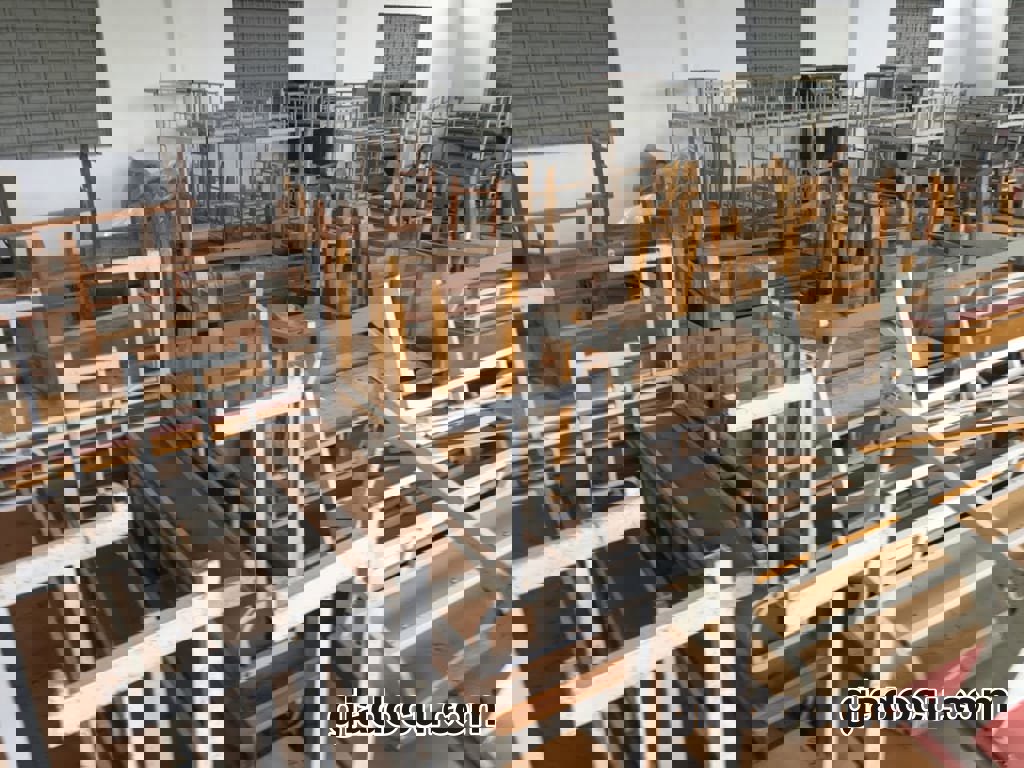 bàn ghế học sinh cũ