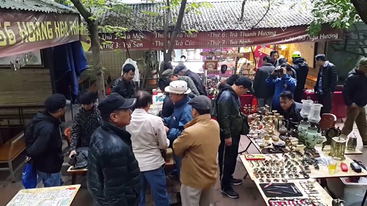 Chợ đồ cổ Hoàng Hoa Thám