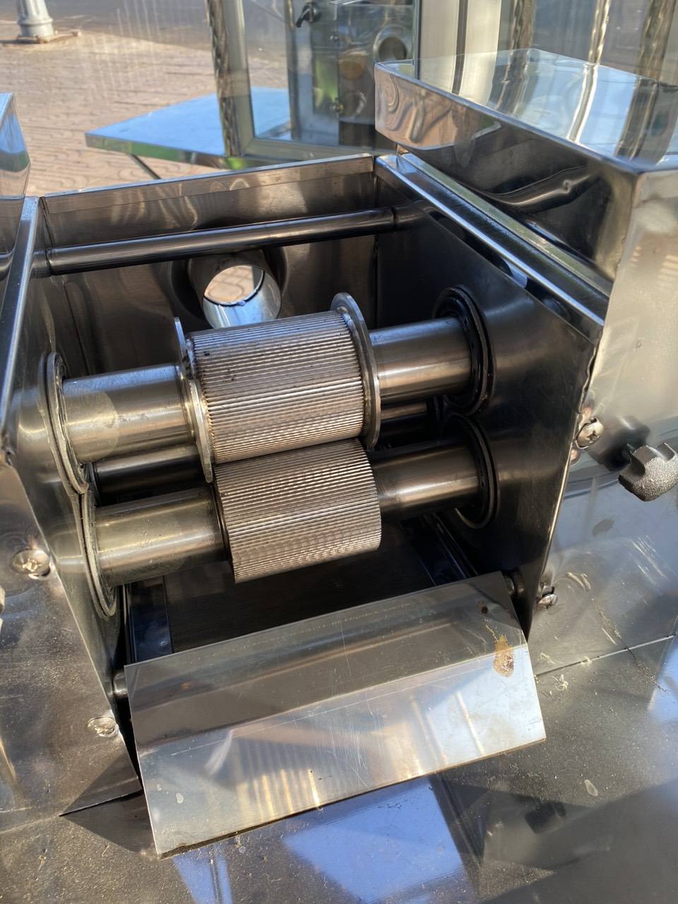 Kinh Nghiệm Thanh Lý Máy Ép Nước Mía Nhanh Chóng